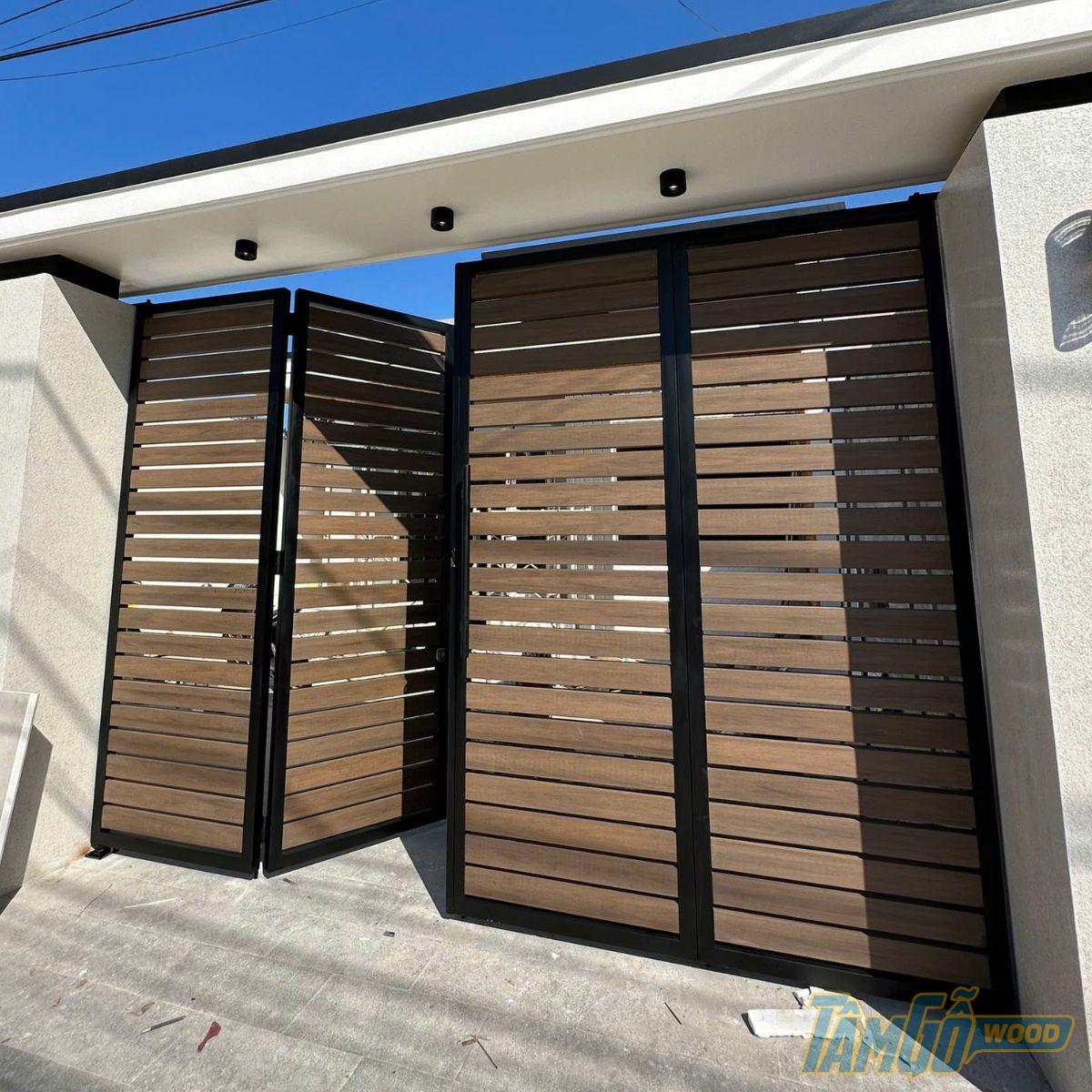 cong chinh 2 canh (2)